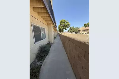 38710 10th Street #12, Palmdale, CA 93550 - Photo 3