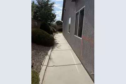 43963 Glenraven Road, Lancaster, CA 93535 - Photo 11