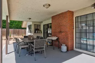 805 E Kelso, Fresno, CA 93720 - Photo 61