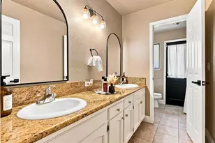 805 E Kelso, Fresno, CA 93720 - Photo 39
