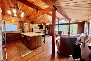 38954 Lake Point Ct, Bass Lake, CA 93604 - Photo 5