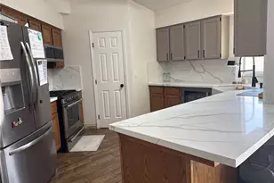 169 Devon Dr, Lemoore, CA 93245 - Photo 3