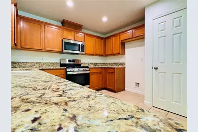 5824 E Kaviland, Fresno, CA 93727 - Photo 15