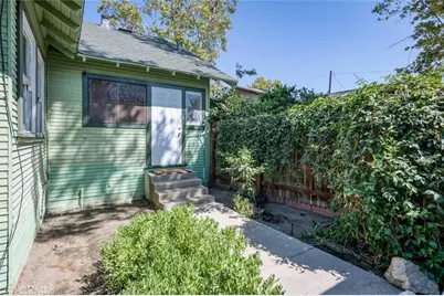 1235 N Arthur, Fresno, CA 93728 - Photo 27