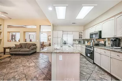 10588 E Fieldstone Avenue, Clovis, CA 93619 - Photo 17