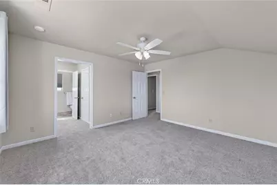 571 W Pat, Clovis, CA 93612 - Photo 23