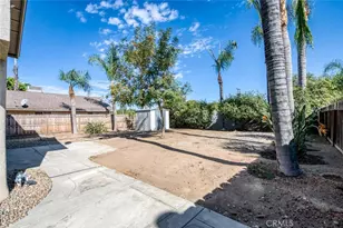 571 W Pat, Clovis, CA 93612 - Photo 27