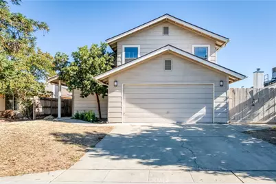 571 W Pat, Clovis, CA 93612 - Photo 37