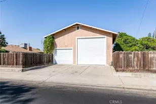 75 W Sierra, Clovis, CA 93612 - Photo 37