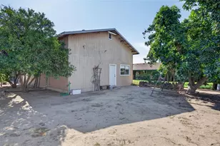 75 W Sierra, Clovis, CA 93612 - Photo 35