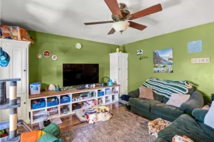 4654 N Chestnut, Fresno, CA 93726 - Photo 7