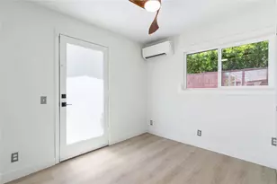 1065 E Sunny Dunes Rd, Palm Springs, CA 92264 - Photo 21