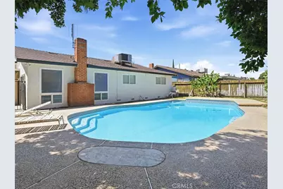 649 W Ashcroft, Clovis, CA 93612 - Photo 17
