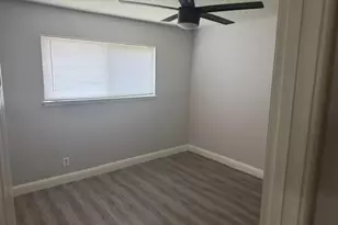 649 W Ashcroft, Clovis, CA 93612 - Photo 9