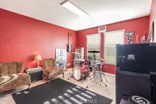 2757 E Jon, Fresno, CA 93720 - Photo 21