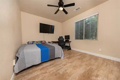 3240 W Lark Avenue, Visalia, CA 93291 - Photo 35