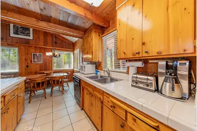 8005 Cedar, Wawona, CA 95389 - Photo 19