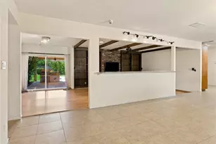 5170 E Huntington, Fresno, CA 93727 - Photo 9