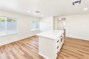 141 W Ashlan Ave, Fresno, CA 93705 - Photo 13
