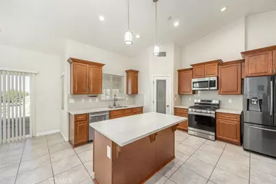 9175 Cottonwood, Hesperia, CA 92345 - Photo 11