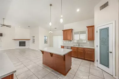 9175 Cottonwood, Hesperia, CA 92345 - Photo 15