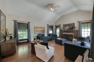 544 E Clinton, Fresno, CA 93704 - Photo 9