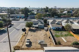 130 E 4th St, Hanford, CA 93230 - Photo 33
