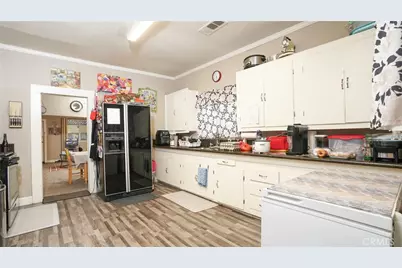 458 E Pleasant, Coalinga, CA 93210 - Photo 5