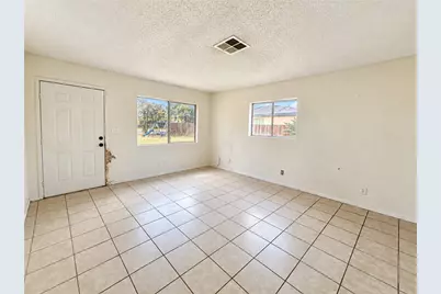 807 Castaic, Bakersfield, CA 93308 - Photo 5