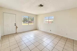 807 Castaic, Bakersfield, CA 93308 - Photo 5