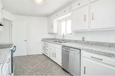 2335 W Cornell, Fresno, CA 93705 - Photo 13
