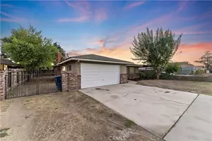 4560 E Fountain Way, Fresno, CA 93726 - Photo 3