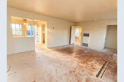 2545 N Millbrook Avenue, Fresno, CA 93703 - Photo 7