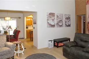 2122 E Cromwell, Fresno, CA 93720 - Photo 7