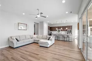 2070 Solig, Kingsburg, CA 93631 - Photo 19