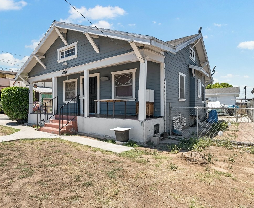 139 Townsend Ave, Los Angeles CA  90063-2333 exterior