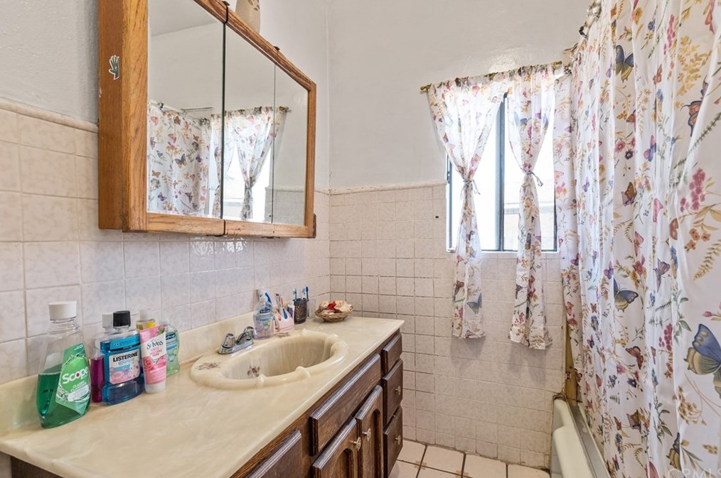 139 Townsend Ave, Los Angeles CA  90063-2333 exterior