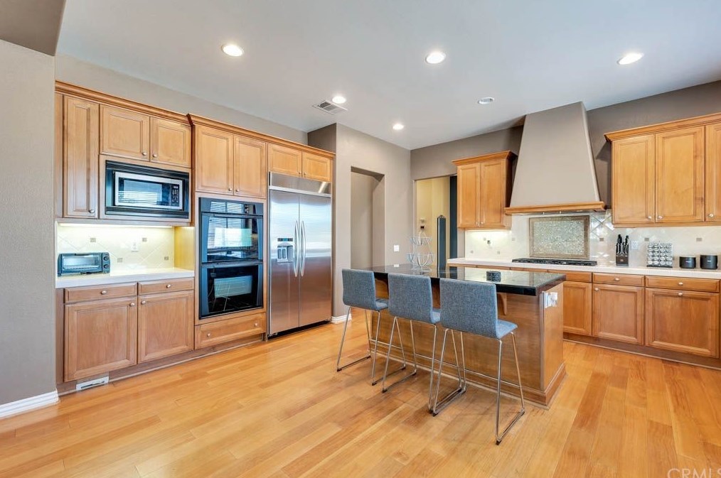 33411 Desert Rd, Acton CA  93510-1370 exterior