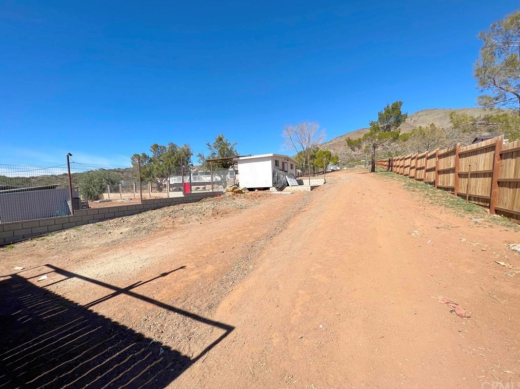 2665 Westcoatt St, Acton CA  93510-1351 exterior