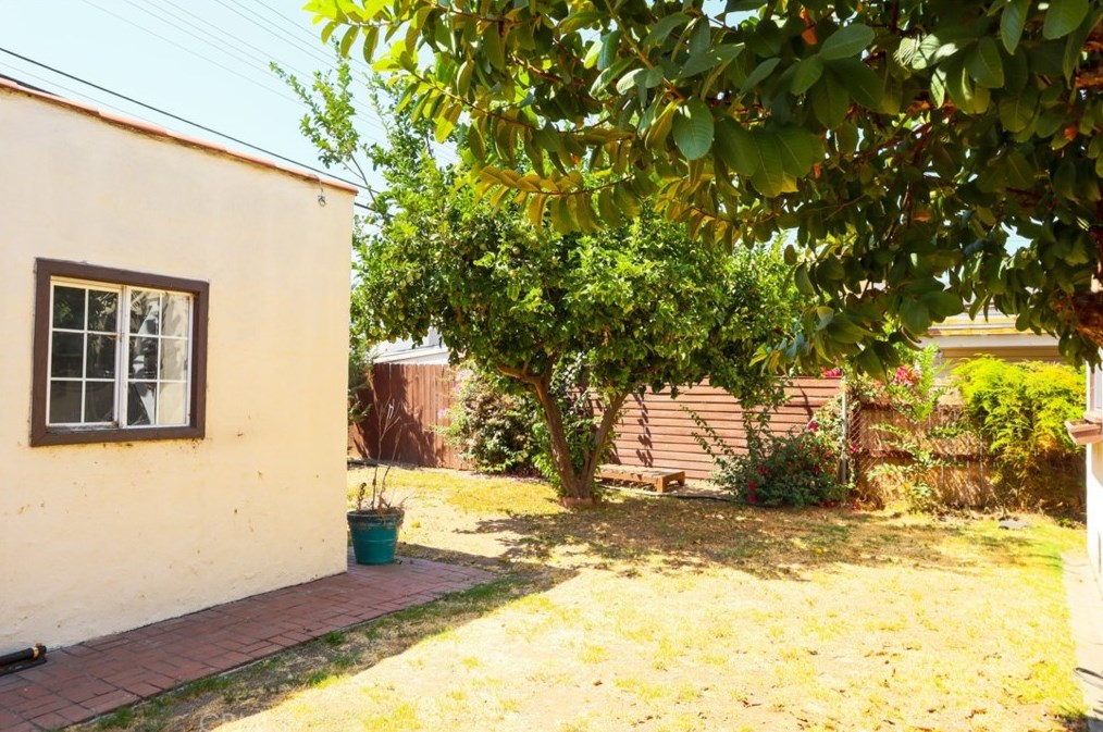 2700 Shorb St, Alhambra CA  91803-1807 exterior