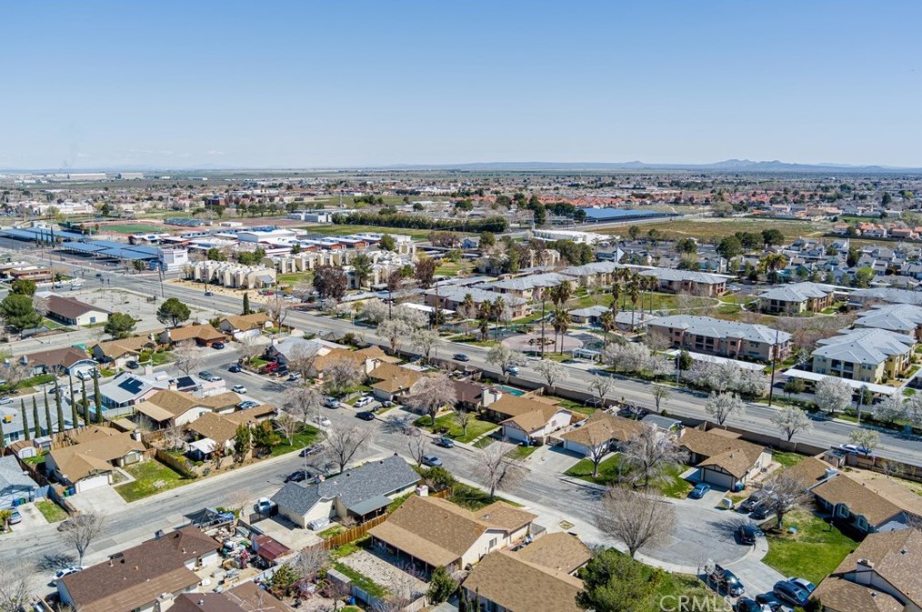 37846 Birch Tree Ln, Palmdale CA  93550-5485 exterior