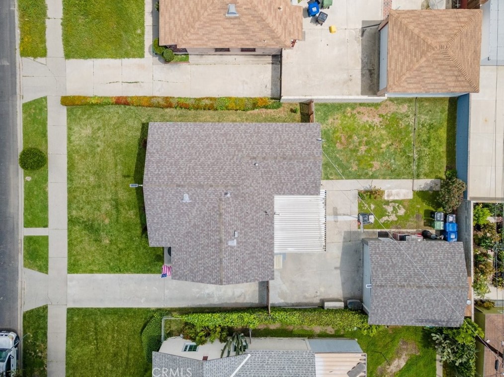 712 Century Blvd, Los Angeles CA  90044-4514 exterior