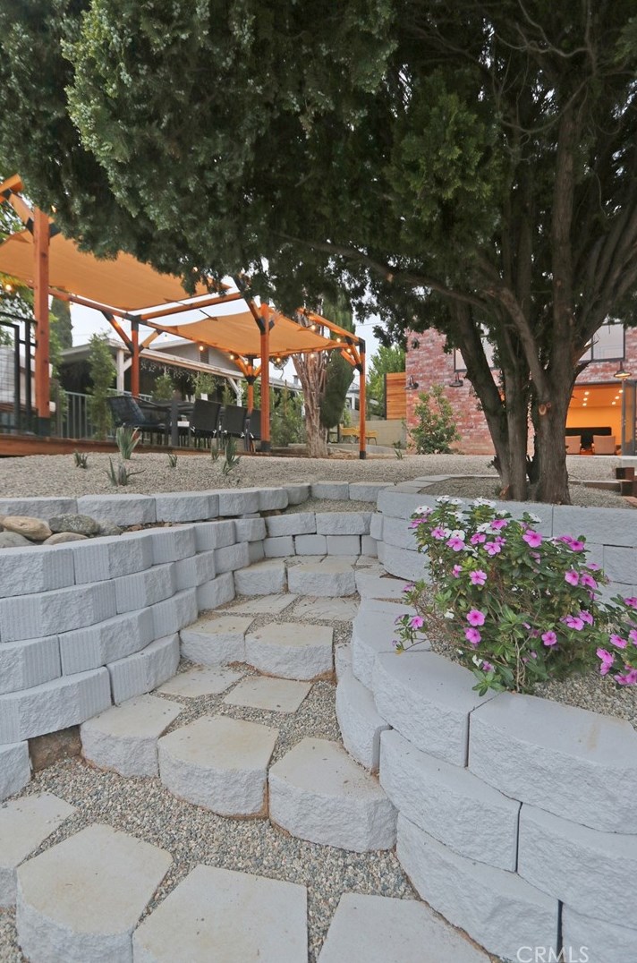 5103 San Rafael, Los Angeles CA  90042-3240 exterior