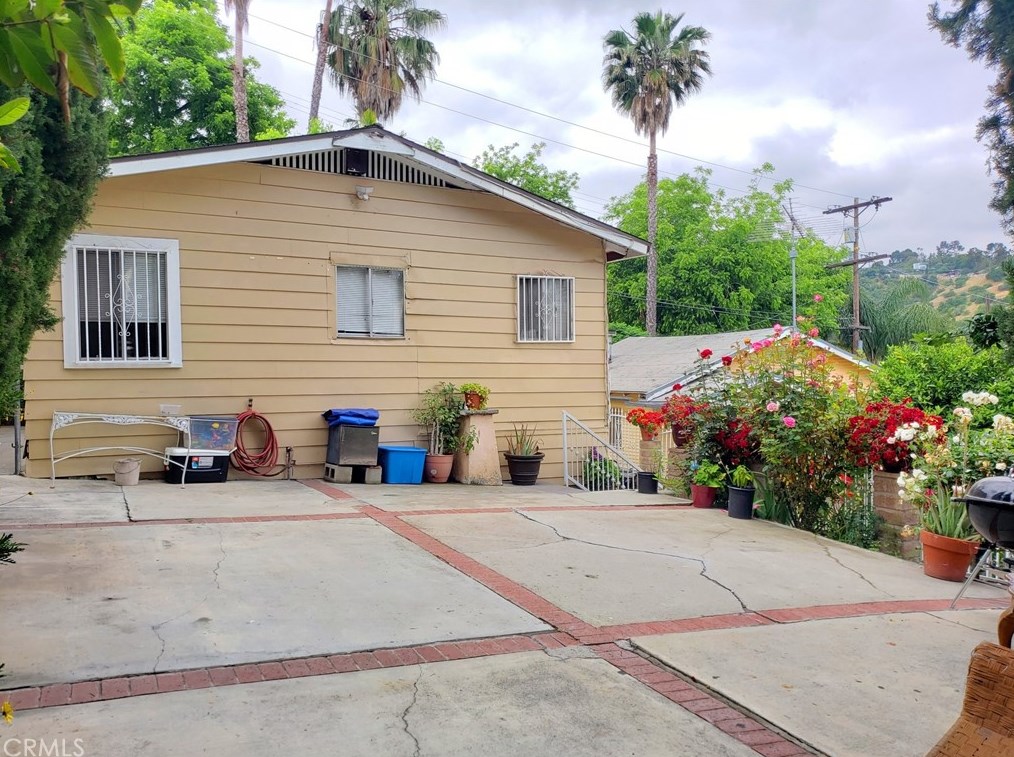 5064 San Rafael, Los Angeles CA  90042-3239 exterior