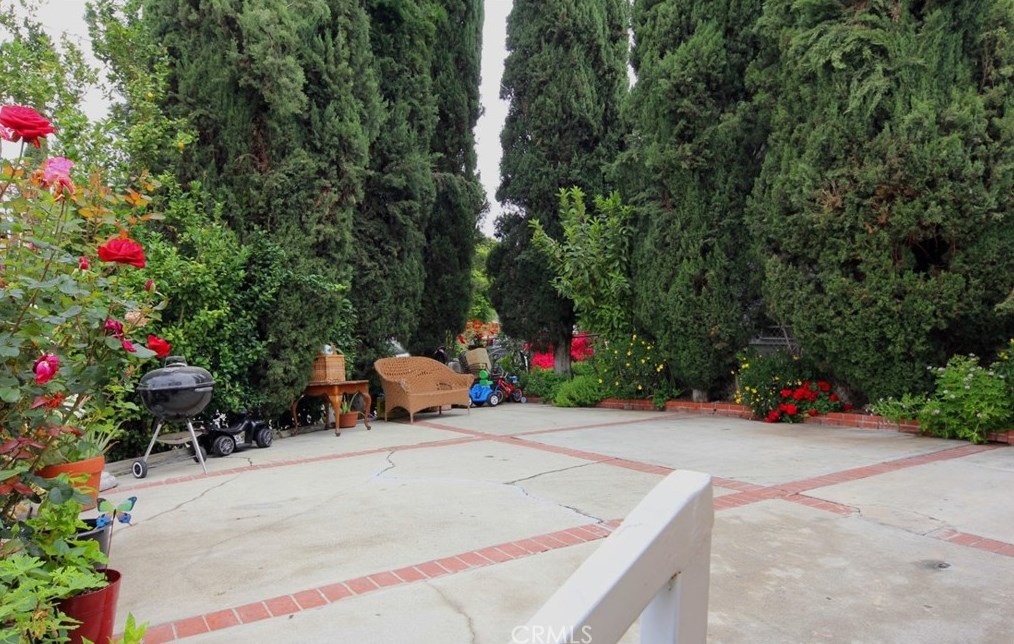 5064 San Rafael, Los Angeles CA  90042-3239 exterior