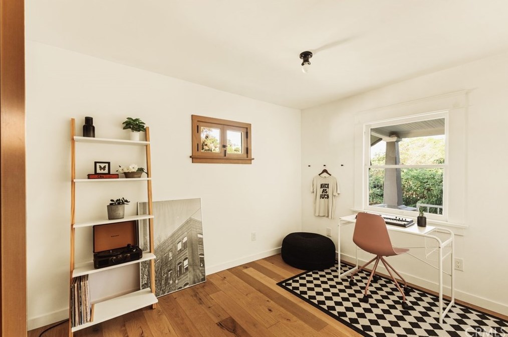 2128 Cove Ave, Los Angeles CA  90039-3917 exterior