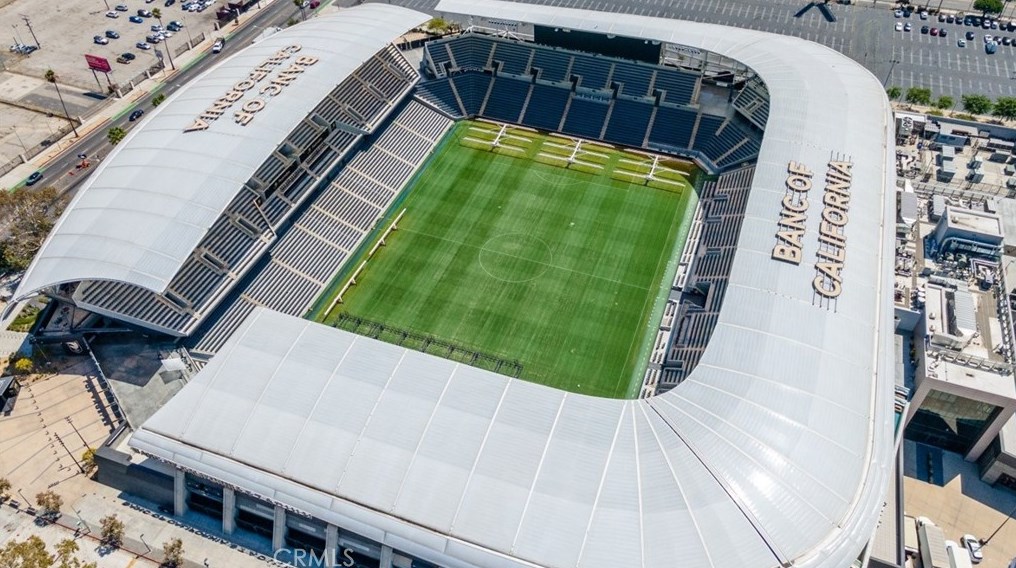 1186 37th Dr, Los Angeles CA  90007-4205 exterior