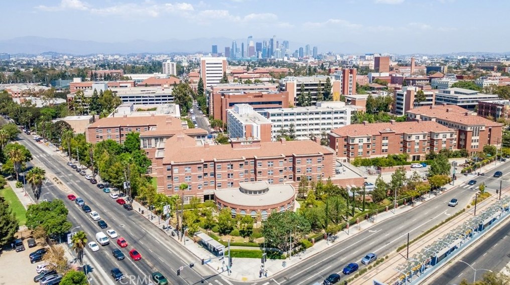 1186 37th Dr, Los Angeles CA  90007-4205 exterior