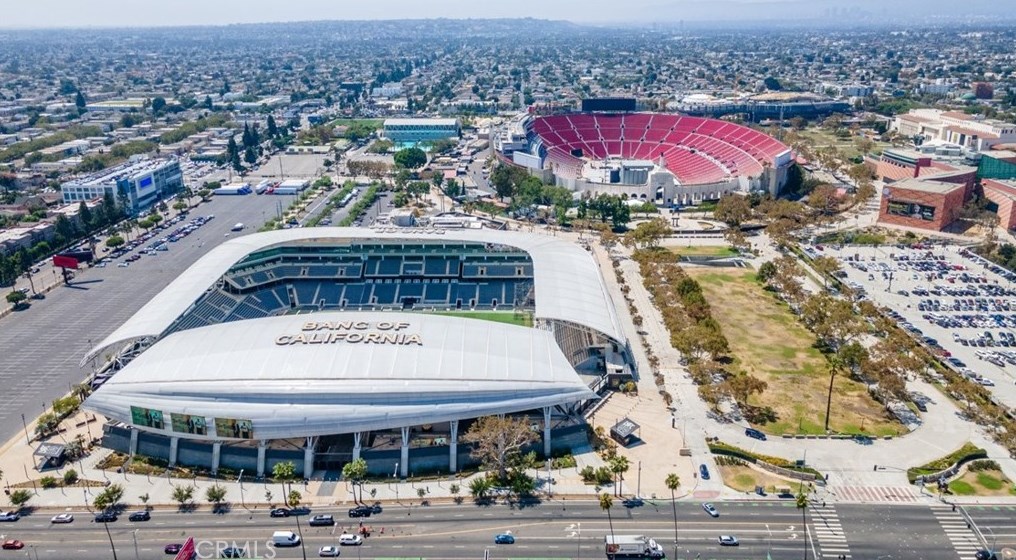 1186 37th Dr, Los Angeles CA  90007-4205 exterior