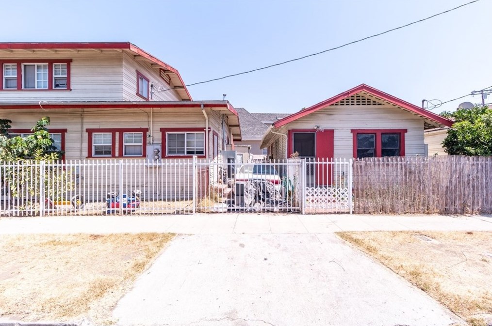 1186 37th Dr, Los Angeles CA  90007-4205 exterior